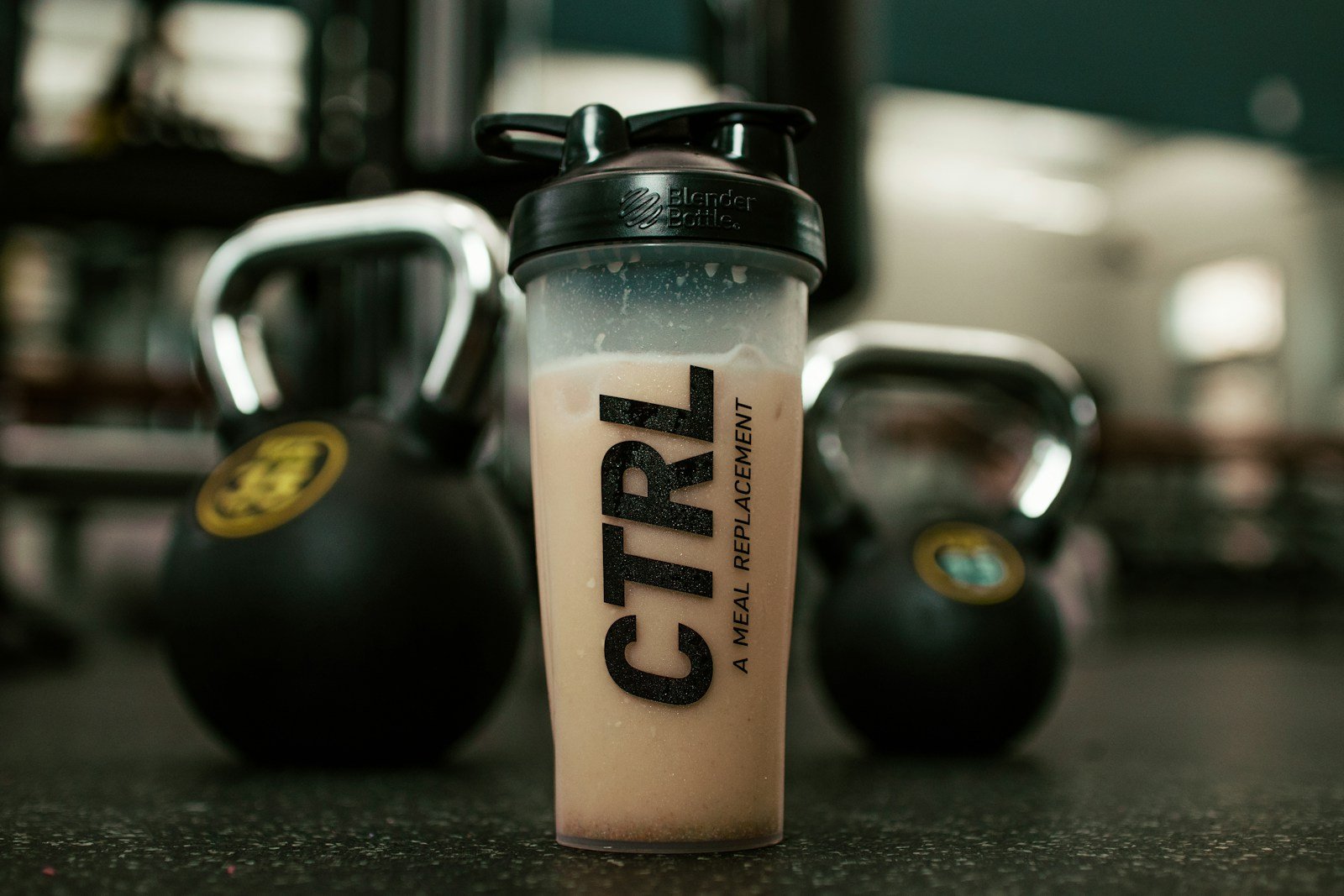 Debunking Top 6 Myths About Protein and Muscle Building